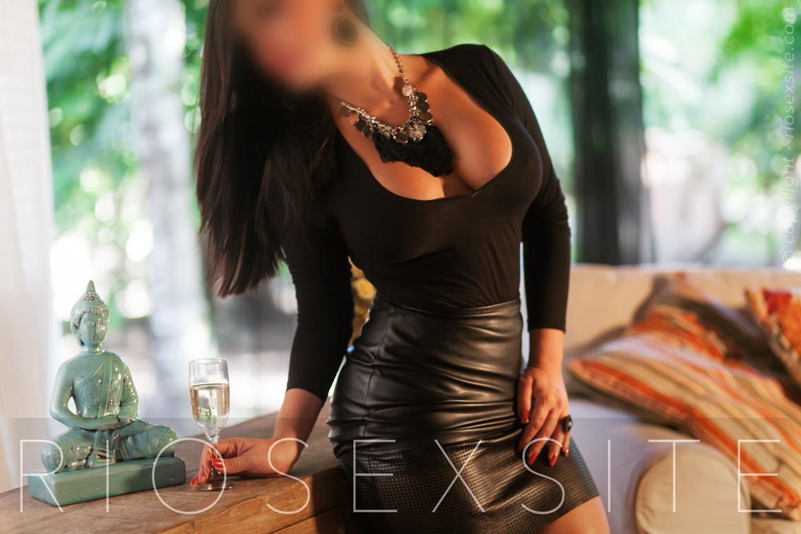 4 - photo of Mirella Martins