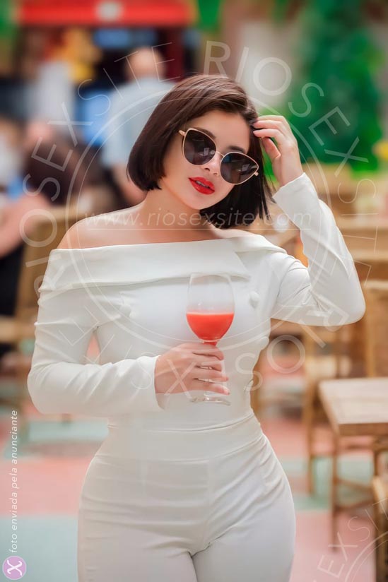 3 - photo of Jéssica Rios