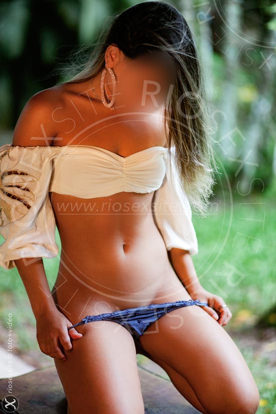 18 - photo of Amanda