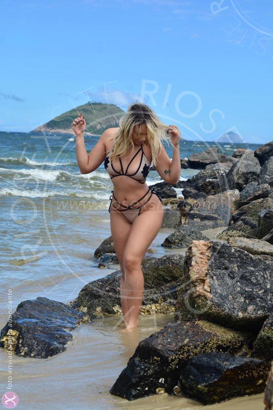 6ª foto da Larissa Oziri