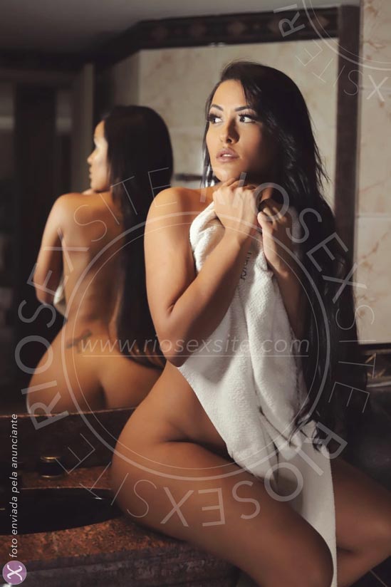 2 - photo of Alice Mello