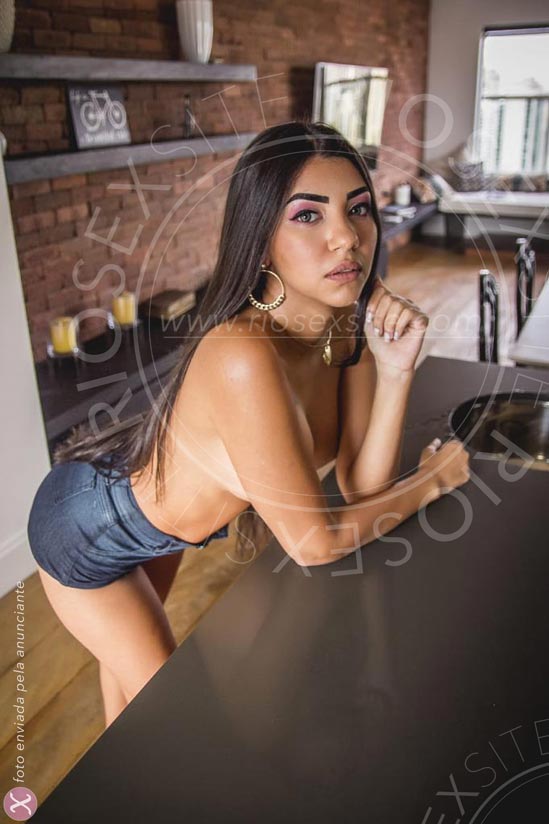 8ª foto da Rebecca Bueno