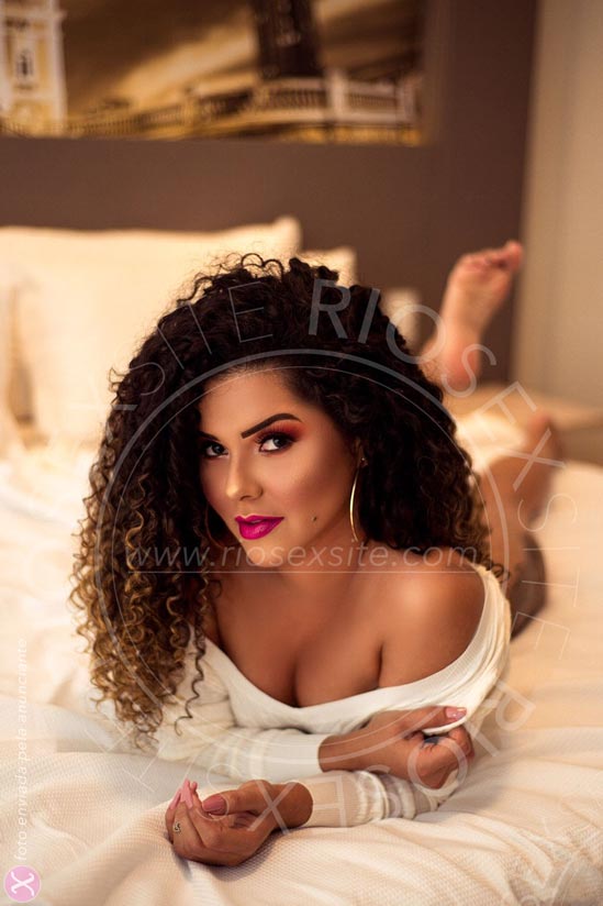 14 - photo of Luane Castro