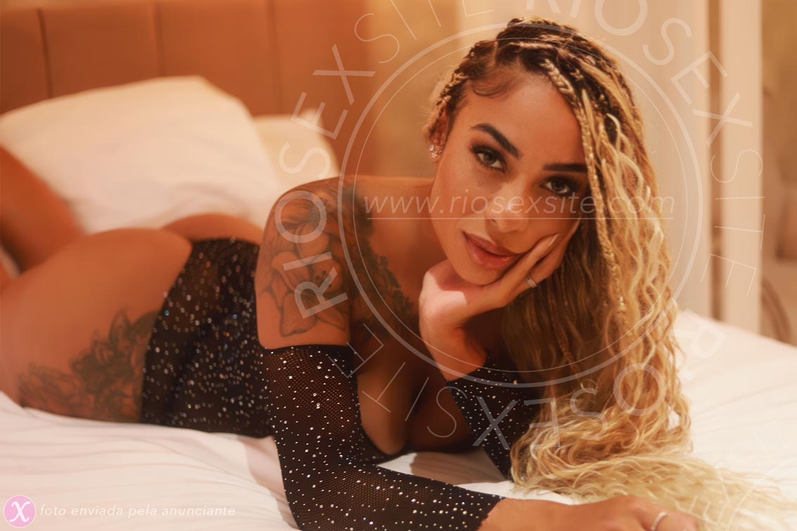 5 - photo of Melina