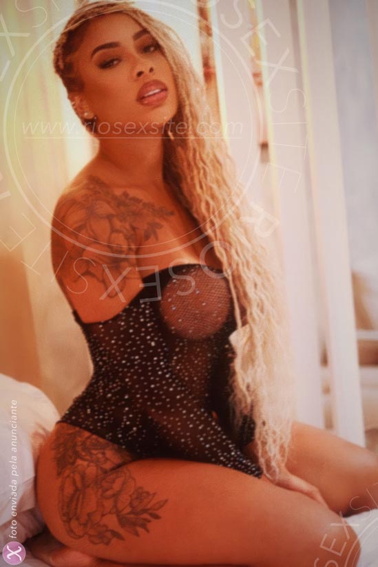 4 - photo of Melina