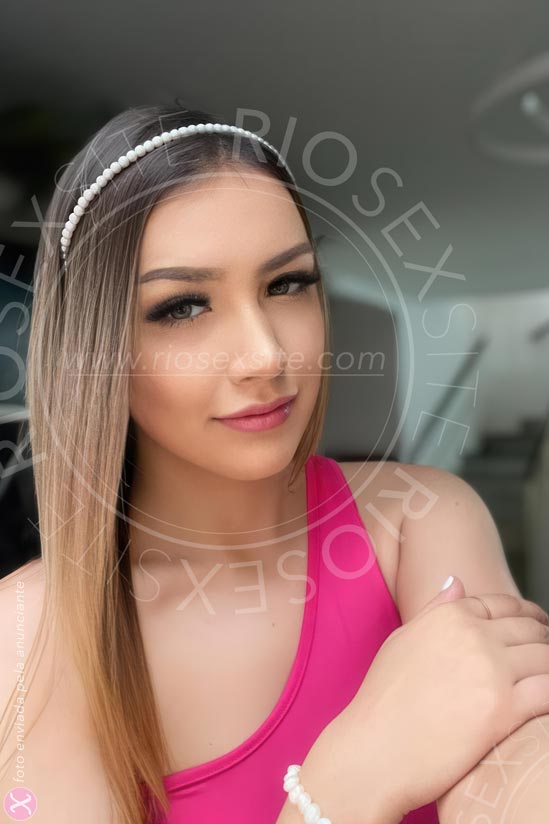 10 - photo of Naty Bueno