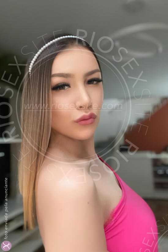 12 - photo of Naty Bueno