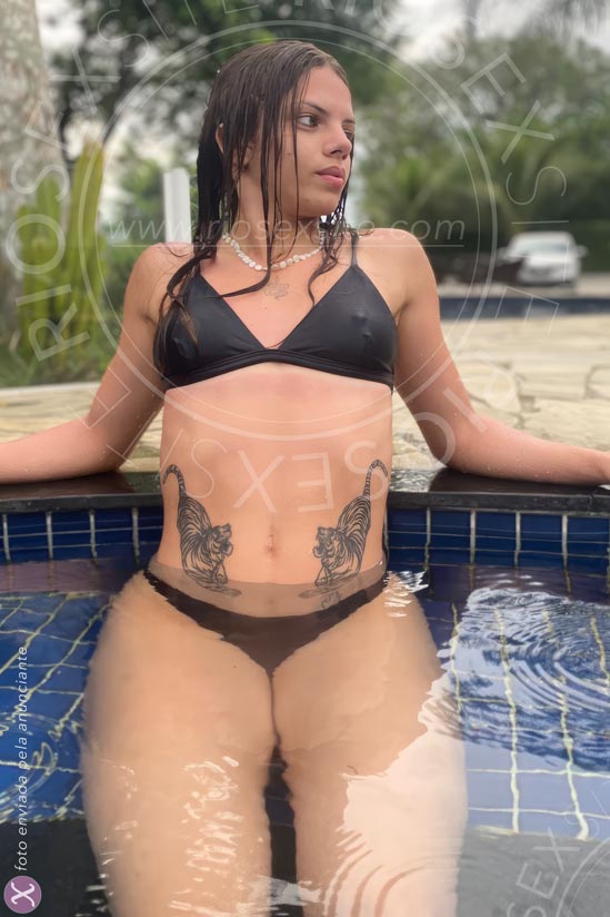 4ª foto da Priscilla