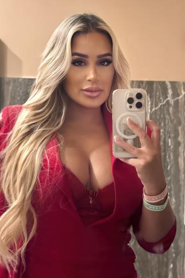 Acompanhante de luxo trços europeus Barra