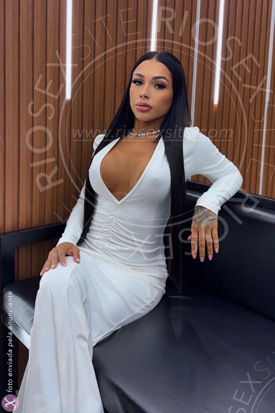 4ª foto da Mirela Motta