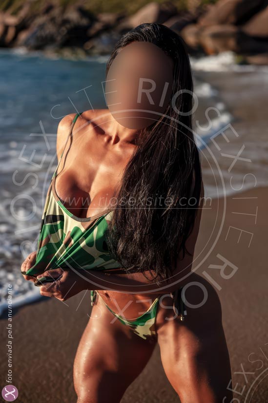 6ª foto da Maya Ferr