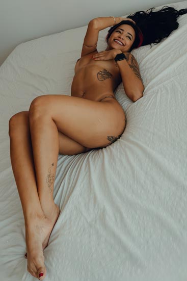 Luxury Escort, skinny brunette, Copacabana