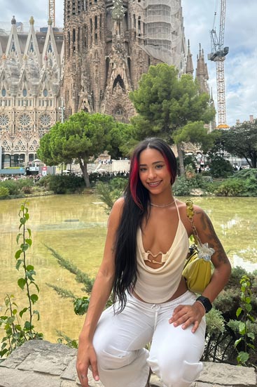 Luxury Escort, skinny brunette, Copacabana