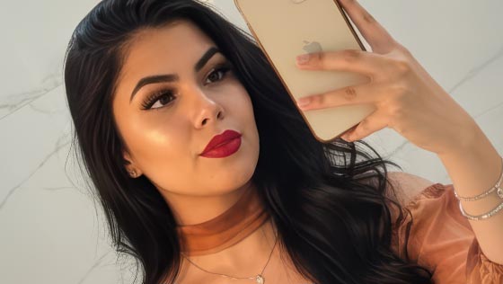 Natural and discreet luxury escort