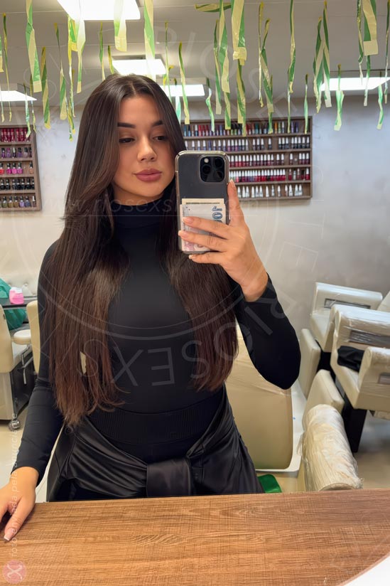 10 - photo of Gabi