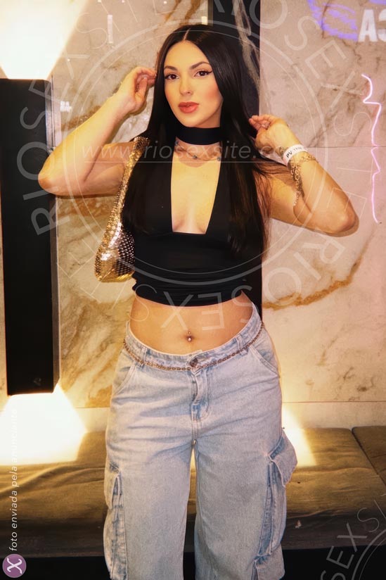 5ª foto da Julia Hills