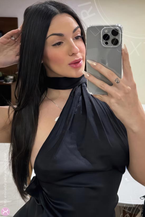 9ª foto da Julia Hills