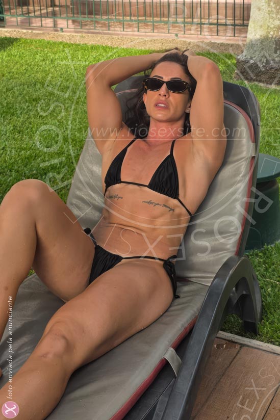 16 - photo of Scarlet