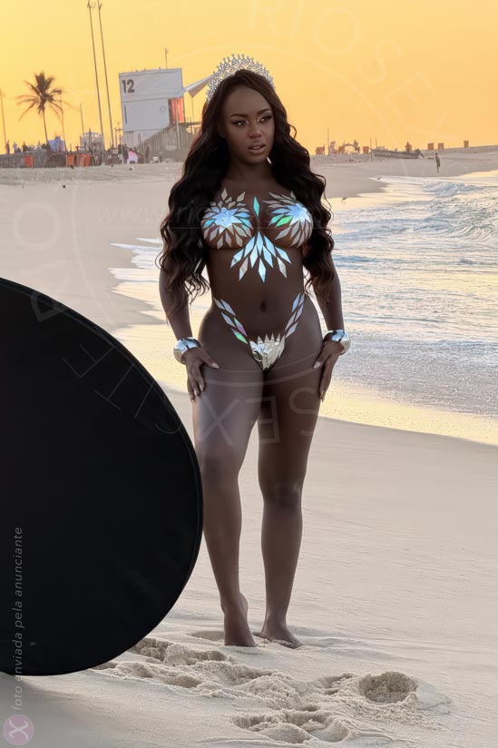 7ª foto da Leona