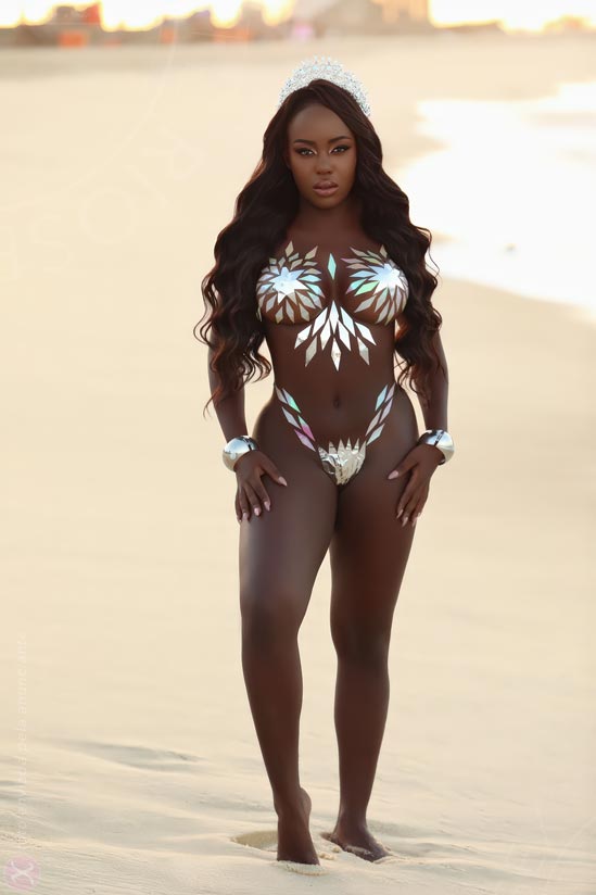 9ª foto da Leona