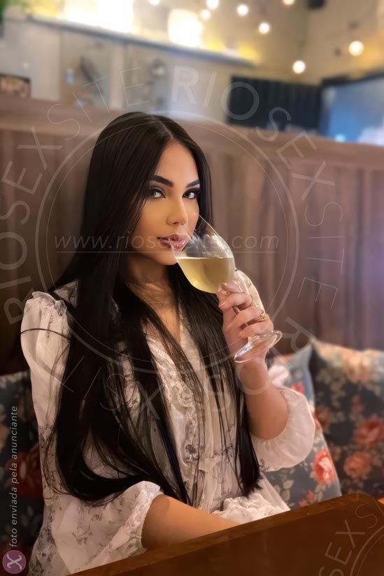 4ª foto da Yssis Benette