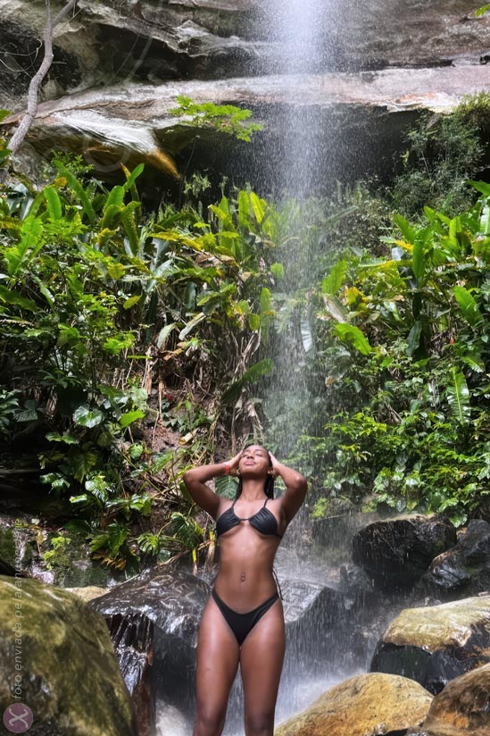 10ª foto da Louise Estrela
