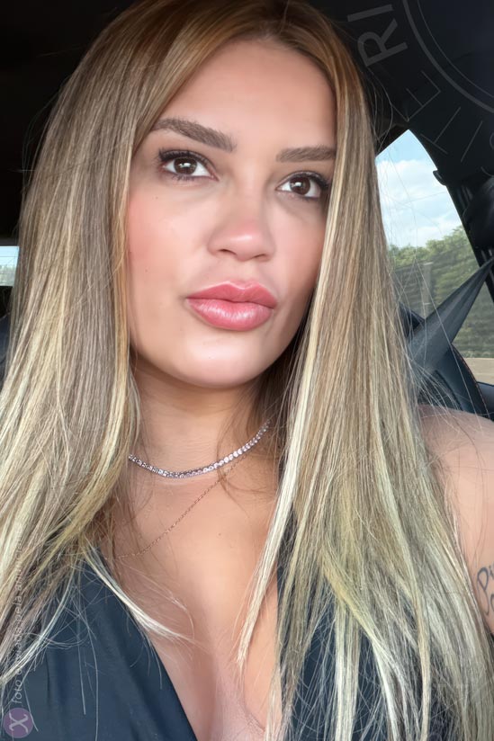 5ª foto da Nicoly Bellini