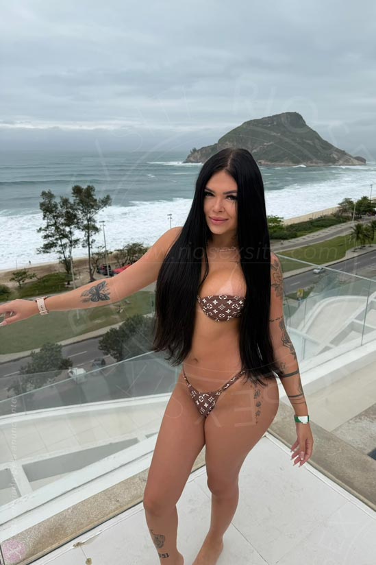 3ª foto da Letícia Bellini