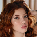 Head red escorts in Copacabana